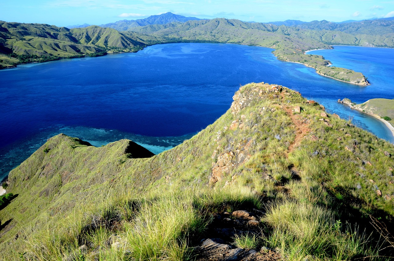 Pemandangan laut di Taman Nasional Komodo
